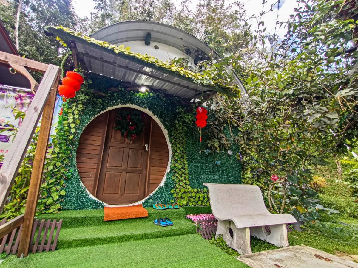 Genting Greenwoods Tiny Houses & Events Hall Genting Highlands Exterior foto